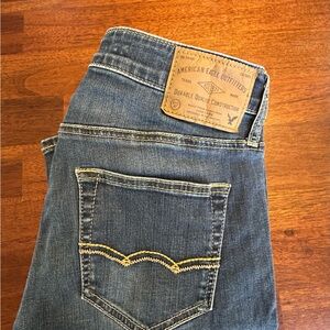 Men’s American Eagle Outfitters Skinny Jeans.